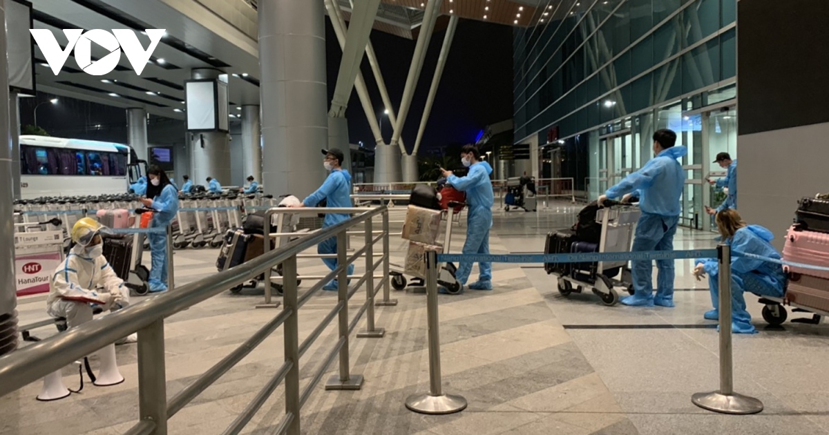 Da Nang to suspend receiving Vietnamese returnees from abroad